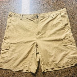 Magellan shorts. Waist size 44. No damage.